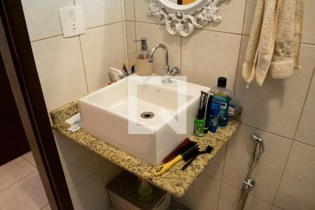 Casa à venda com 191m², 3 quartos e 4 vagasBanheiro suite