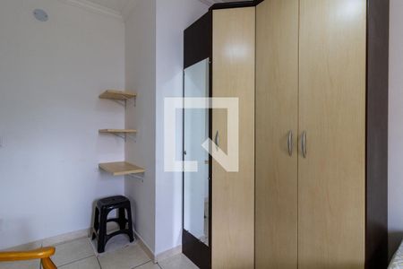 Apartamento para alugar com 54m², 2 quartos e 1 vagaDetalhe da suíte