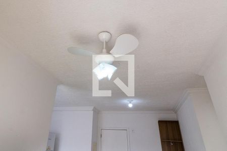 Detalhe da sala de apartamento para alugar com 2 quartos, 54m² em Vila Assuncao, Praia Grande