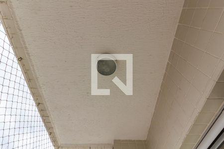 Detalhe da varanda de apartamento para alugar com 2 quartos, 54m² em Vila Assuncao, Praia Grande