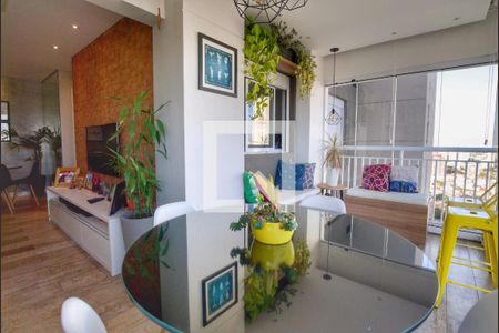 Apartamento para alugar com 68m², 2 quartos e 2 vagasVaranda