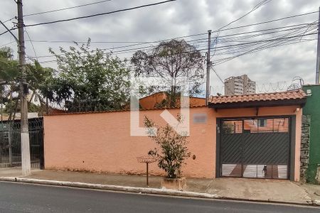 Casa à venda com 370m², 6 quartos e 5 vagasFachada
