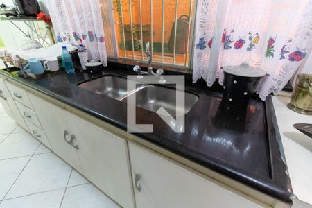 Casa à venda com 370m², 6 quartos e 5 vagasCozinha