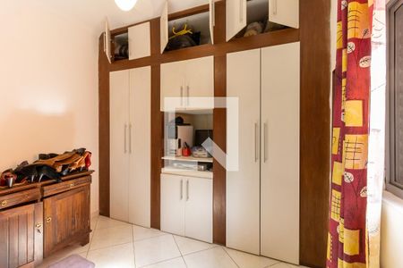 Casa à venda com 370m², 6 quartos e 5 vagasQuarto 2