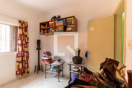 Casa à venda com 370m², 6 quartos e 5 vagasQuarto 2