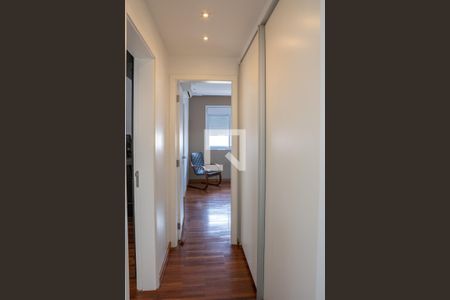 Corredor de apartamento para alugar com 2 quartos, 151m² em Vila Romana, São Paulo