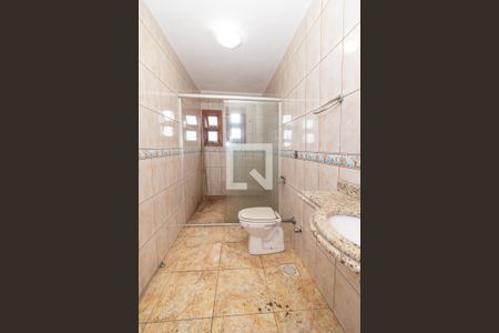 Casa à venda com 332m², 4 quartos e 3 vagasBanheiro