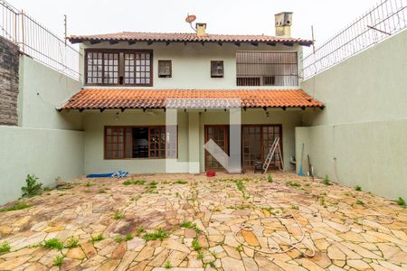 Casa à venda com 332m², 4 quartos e 3 vagasQuintal