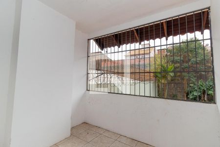 Casa à venda com 332m², 4 quartos e 3 vagasQuarto Suíte Varanda
