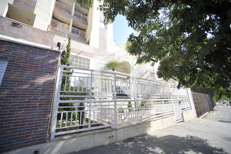 Apartamento para alugar com 64m², 2 quartos e 2 vagasÁrea comum - Fachada