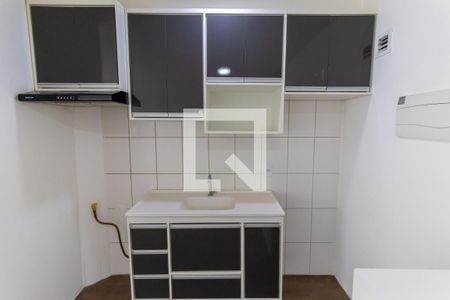 Apartamento à venda com 27m², 1 quarto e sem vaga Apartamento à venda com 27m², 1 quarto e sem vagaCozinha - Armários