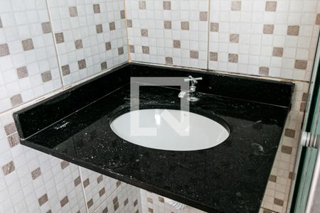 Casa de condomínio para alugar com 120m², 3 quartos e 2 vagasBanheiro da Suíte - Torneira