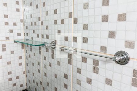 Casa de condomínio para alugar com 120m², 3 quartos e 2 vagasBanheiro - Detalhe