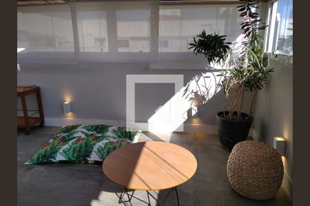 Apartamento à venda com 150m², 2 quartos e 2 vagas Apartamento à venda com 150m², 2 quartos e 2 vagasCobertura