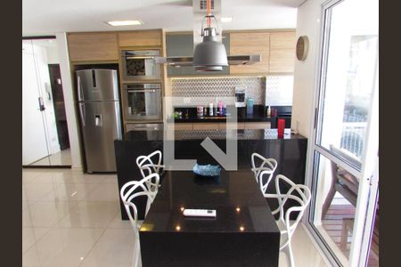 Apartamento à venda com 150m², 2 quartos e 2 vagasSala