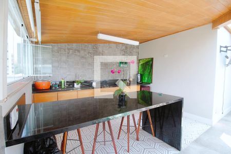 Apartamento à venda com 150m², 2 quartos e 2 vagas Apartamento à venda com 150m², 2 quartos e 2 vagasCobertura