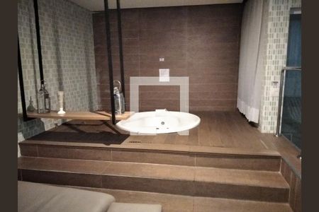 Apartamento à venda com 150m², 2 quartos e 2 vagas Apartamento à venda com 150m², 2 quartos e 2 vagasJacuzzi