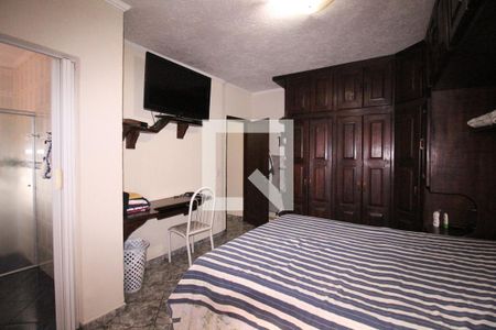 Casa à venda com 276m², 3 quartos e 2 vagasQuarto Suíte