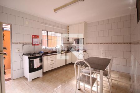 Casa à venda com 276m², 3 quartos e 2 vagasCozinha