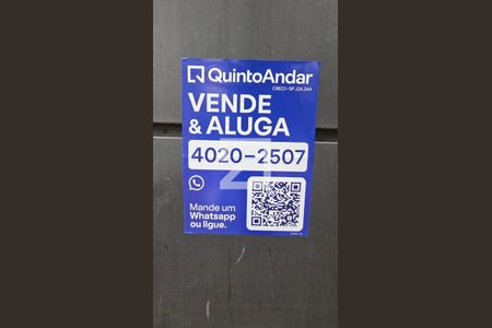 Casa à venda com 250m², 4 quartos e 2 vagasAdesivo