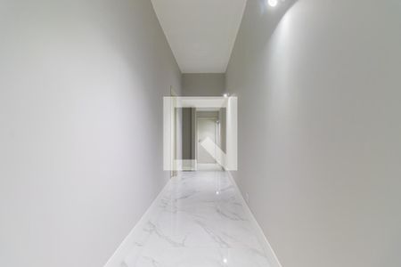 Casa à venda com 250m², 4 quartos e 2 vagasCorredor dos Quartos