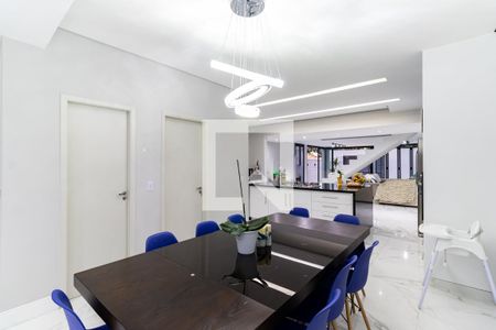 Casa à venda com 250m², 4 quartos e 2 vagasCozinha