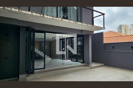 Casa à venda com 250m², 4 quartos e 2 vagasQuintal