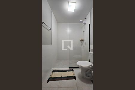 Casa à venda com 250m², 4 quartos e 2 vagasBanheiro