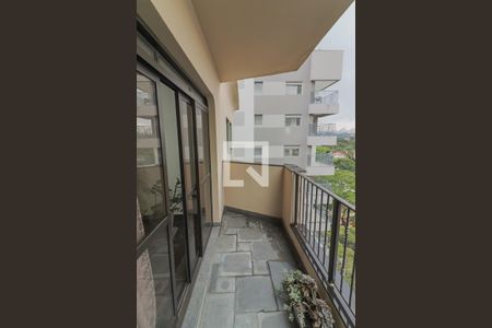 Varanda de apartamento à venda com 4 quartos, 270m² em Butantã, São Paulo