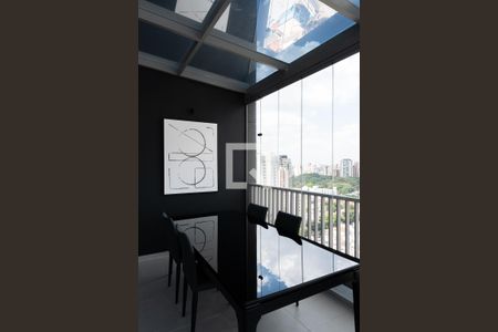 Apartamento à venda com 75m², 1 quarto e 1 vagaSacada