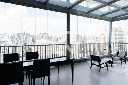 Apartamento à venda com 75m², 1 quarto e 1 vagaSacada