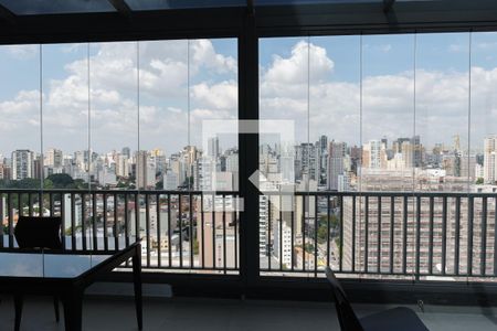 Apartamento à venda com 75m², 1 quarto e 1 vagaSacada
