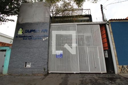 Casa para alugar com 300m², 3 quartos e 10 vagasFACHADA