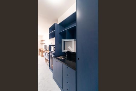 Cozinha de apartamento para alugar com 1 quarto, 30m² em Pinheiros, São Paulo