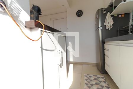Apartamento à venda com 48m², 2 quartos e 1 vaga Apartamento à venda com 48m², 2 quartos e 1 vagaCozinha