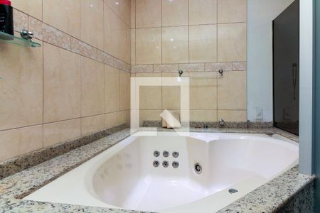 Casa à venda com 200m², 3 quartos e 2 vagas Casa à venda com 200m², 3 quartos e 2 vagasBanheiro da Suíte