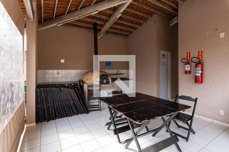 Apartamento para alugar com 49m², 2 quartos e 1 vaga Apartamento para alugar com 49m², 2 quartos e 1 vagaForno a Lenha