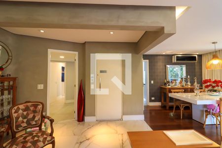 Apartamento à venda com 160m², 3 quartos e 3 vagas Apartamento à venda com 160m², 3 quartos e 3 vagasHall de Entrada