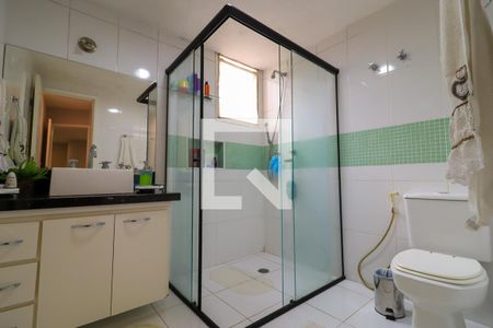 Apartamento à venda com 160m², 3 quartos e 3 vagas Apartamento à venda com 160m², 3 quartos e 3 vagasBanheiro da Suíte