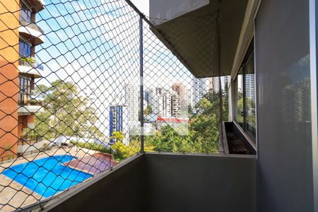 Apartamento à venda com 160m², 3 quartos e 3 vagas Apartamento à venda com 160m², 3 quartos e 3 vagasVaranda Sala