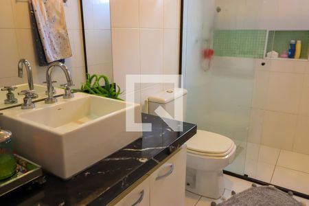 Apartamento à venda com 160m², 3 quartos e 3 vagas Apartamento à venda com 160m², 3 quartos e 3 vagasBanheiro