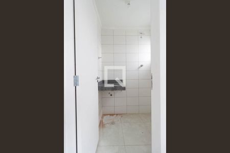 Banheiro de apartamento para alugar com 1 quarto, 40m² em Vila Gustavo, São Paulo