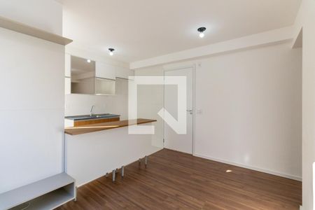 Sala  de apartamento para alugar com 2 quartos, 42m² em Jardim São Savério, São Paulo