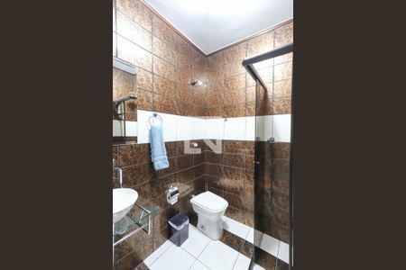 Casa à venda com 350m², 4 quartos e 6 vagasBanheiro Social