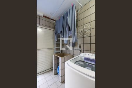 Casa à venda com 350m², 4 quartos e 6 vagasLavanderia