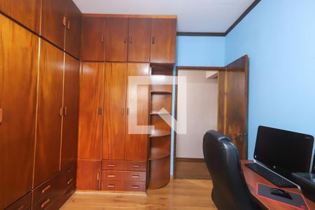 Casa à venda com 350m², 4 quartos e 6 vagasSuíte 1