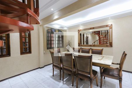 Sala de casa à venda com 4 quartos, 350m² em Vila Santa Maria, São Paulo