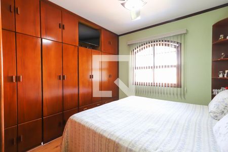 Casa à venda com 350m², 4 quartos e 6 vagasSuíte 2