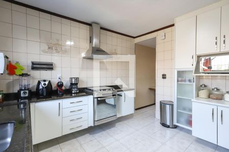 Casa à venda com 350m², 4 quartos e 6 vagasCozinha