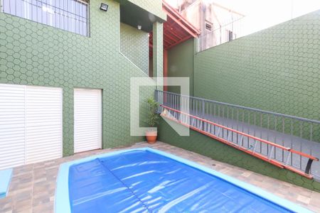 Casa à venda com 350m², 4 quartos e 6 vagasQuintal